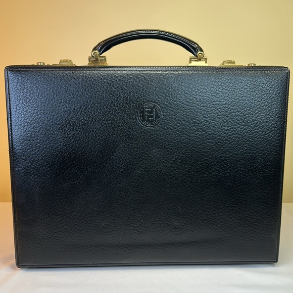 Fendi RARE Vintage Train Beauty Case Leather over wood padded Velour interior - Picture 15 of 17